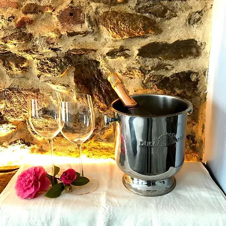 Oda ve Kahvaltı Il Vecchio Comune Cintano